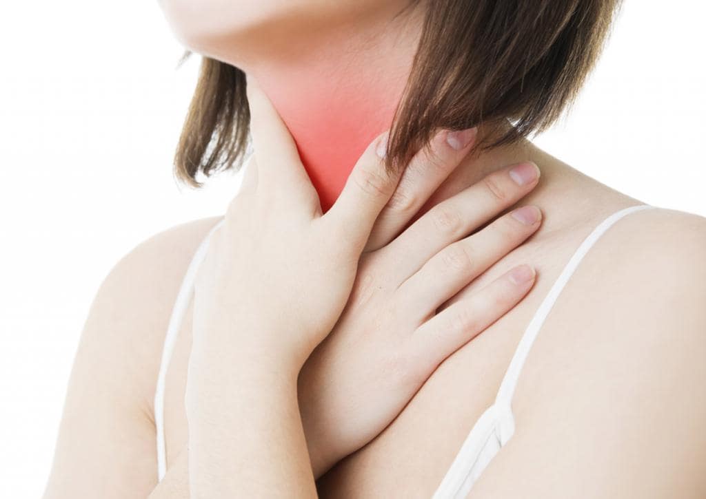 8 Best Essential Oils For Sore Throat: By A Clinical Aromatherapist