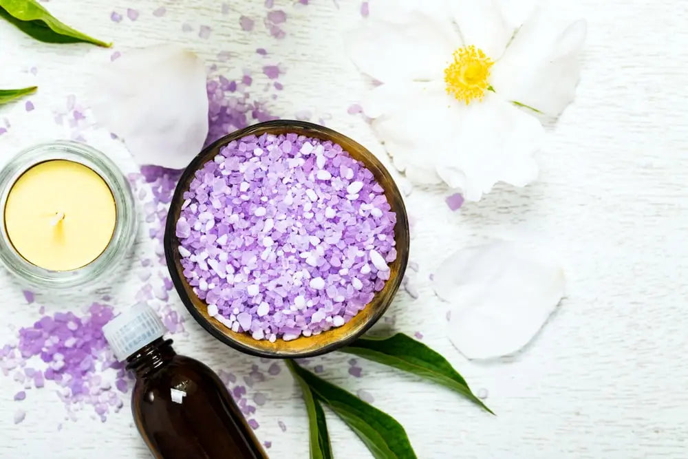 Motherhood Mindfulness: Essential Oils for a Mentally Fit Mom