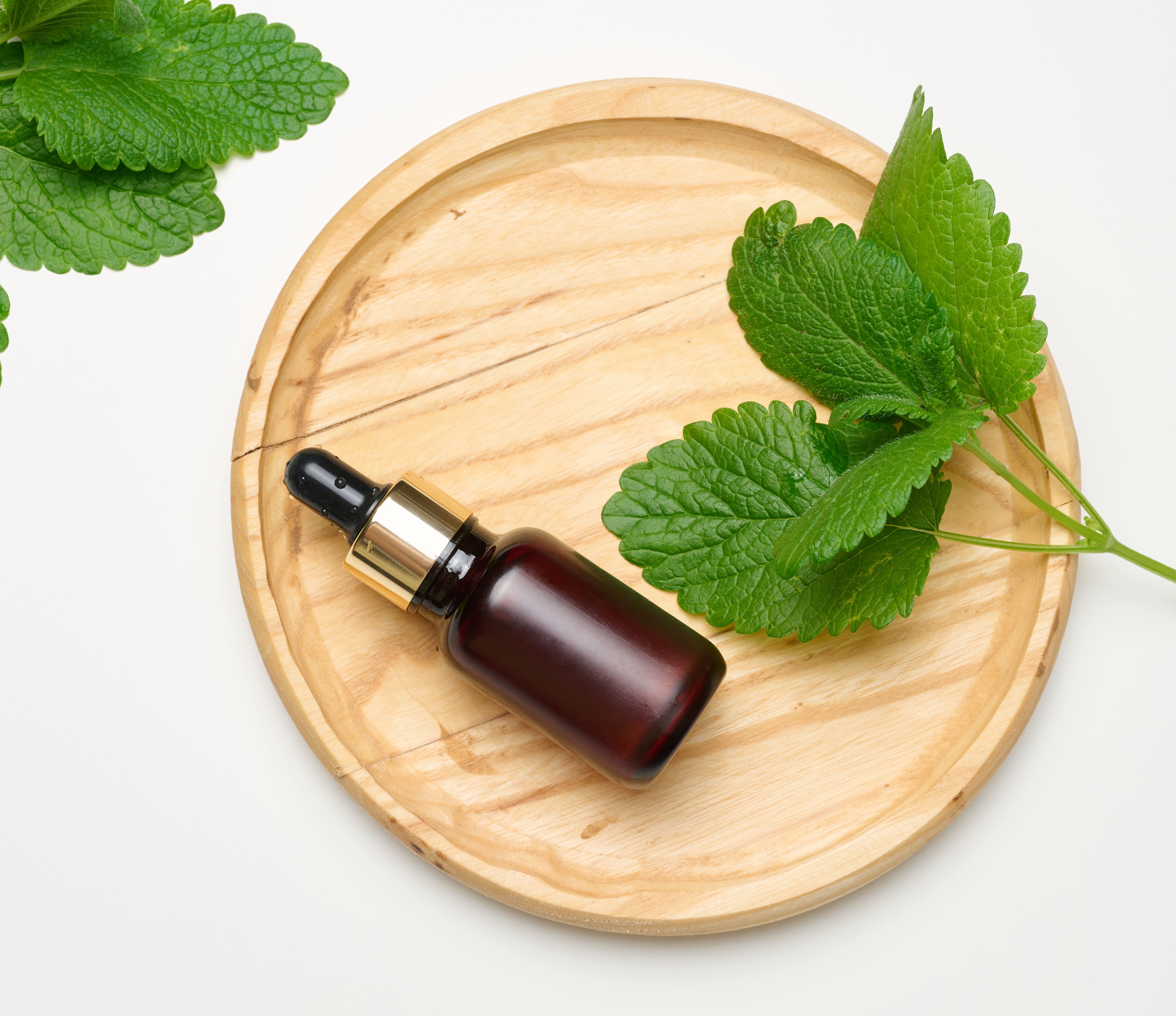 Melissa Essential Oil: The Elixir of Life for Calm and Uplift