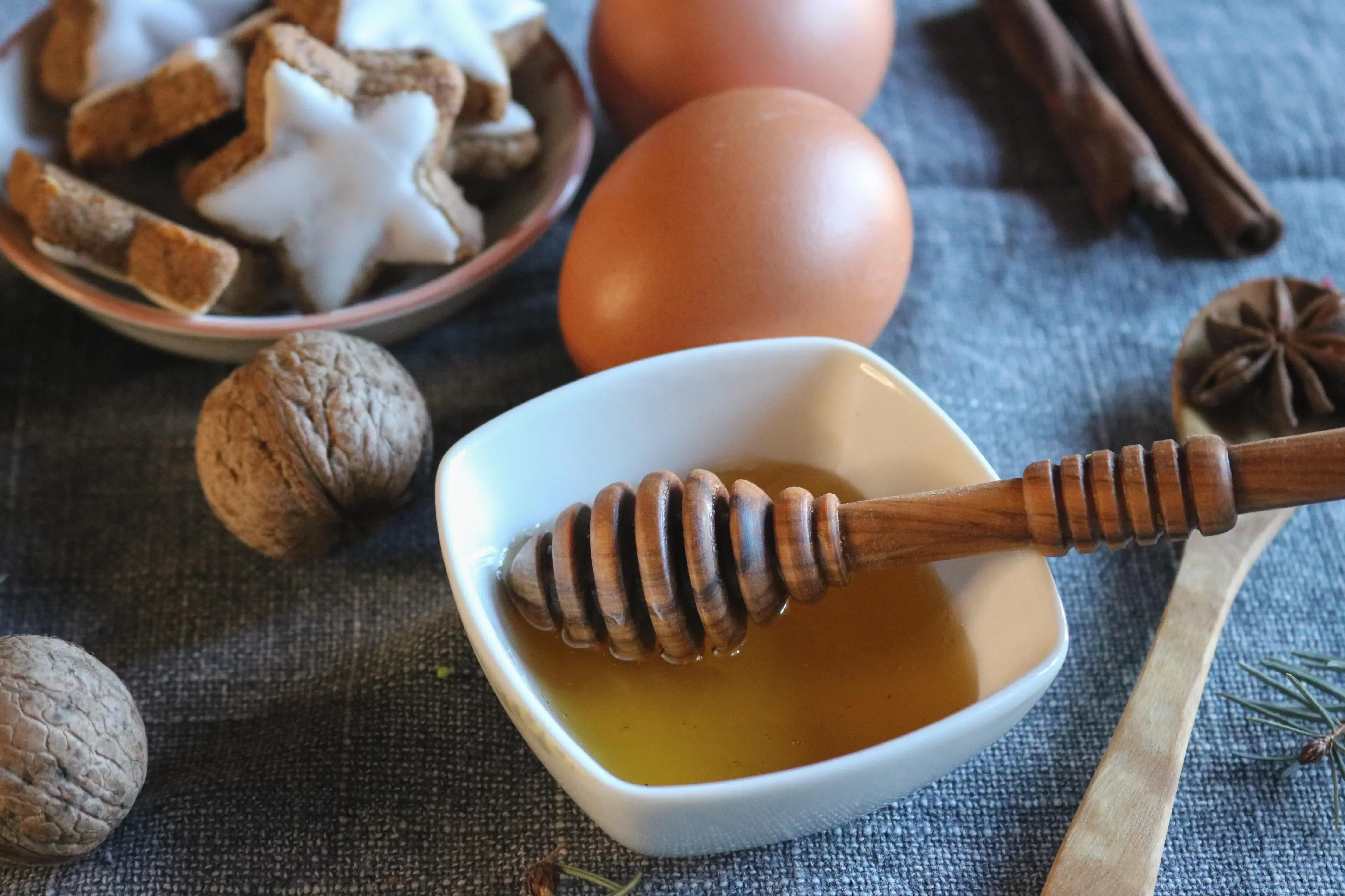 Easy Homemade Skincare Recipes Made From Things In The Kitchen