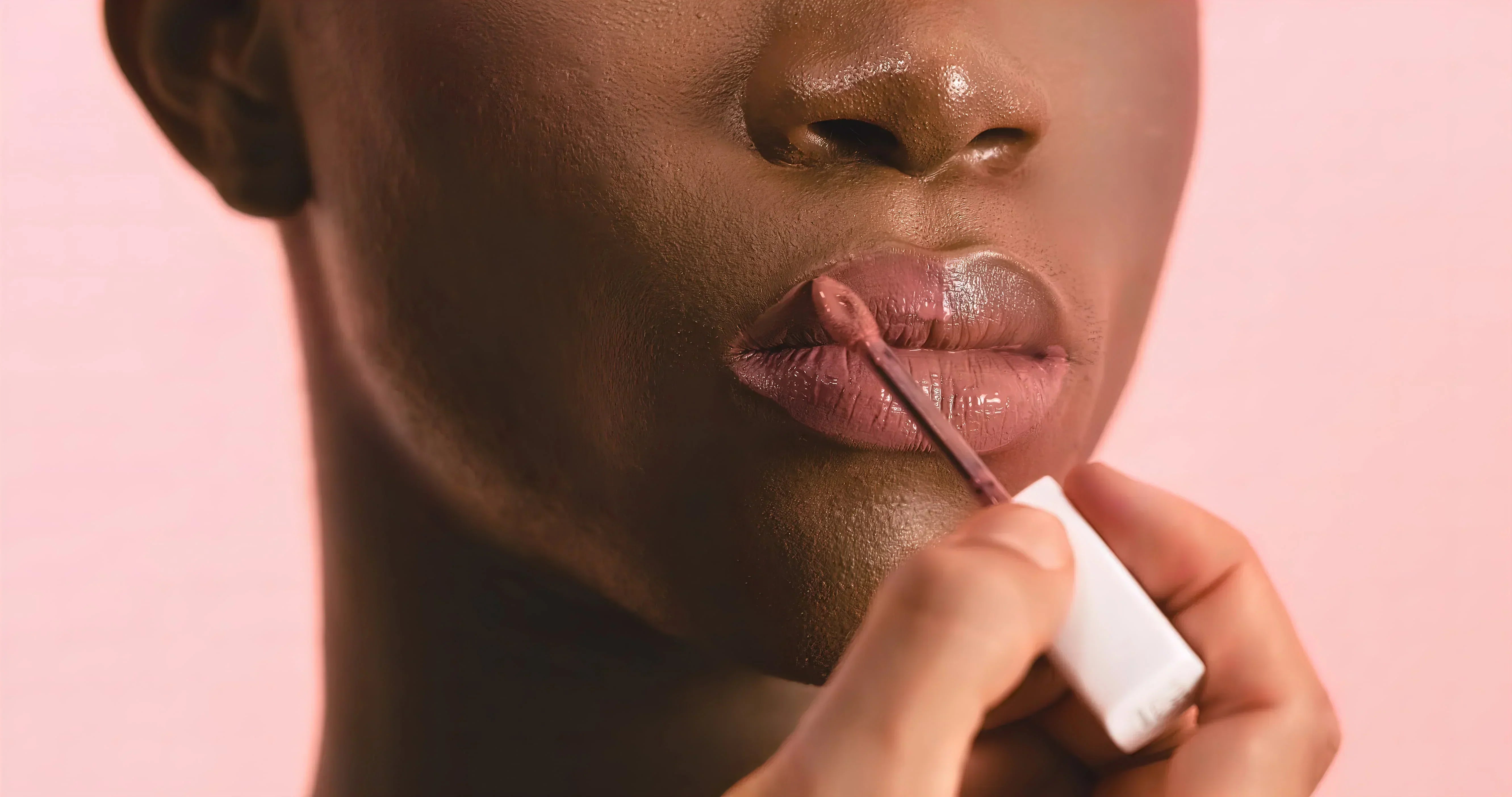 How to Make Lip Gloss
Create Your Own Customized Lip Treats at Home How to Make Lip Gloss
Create Your Own Customized Lip Treats at Home