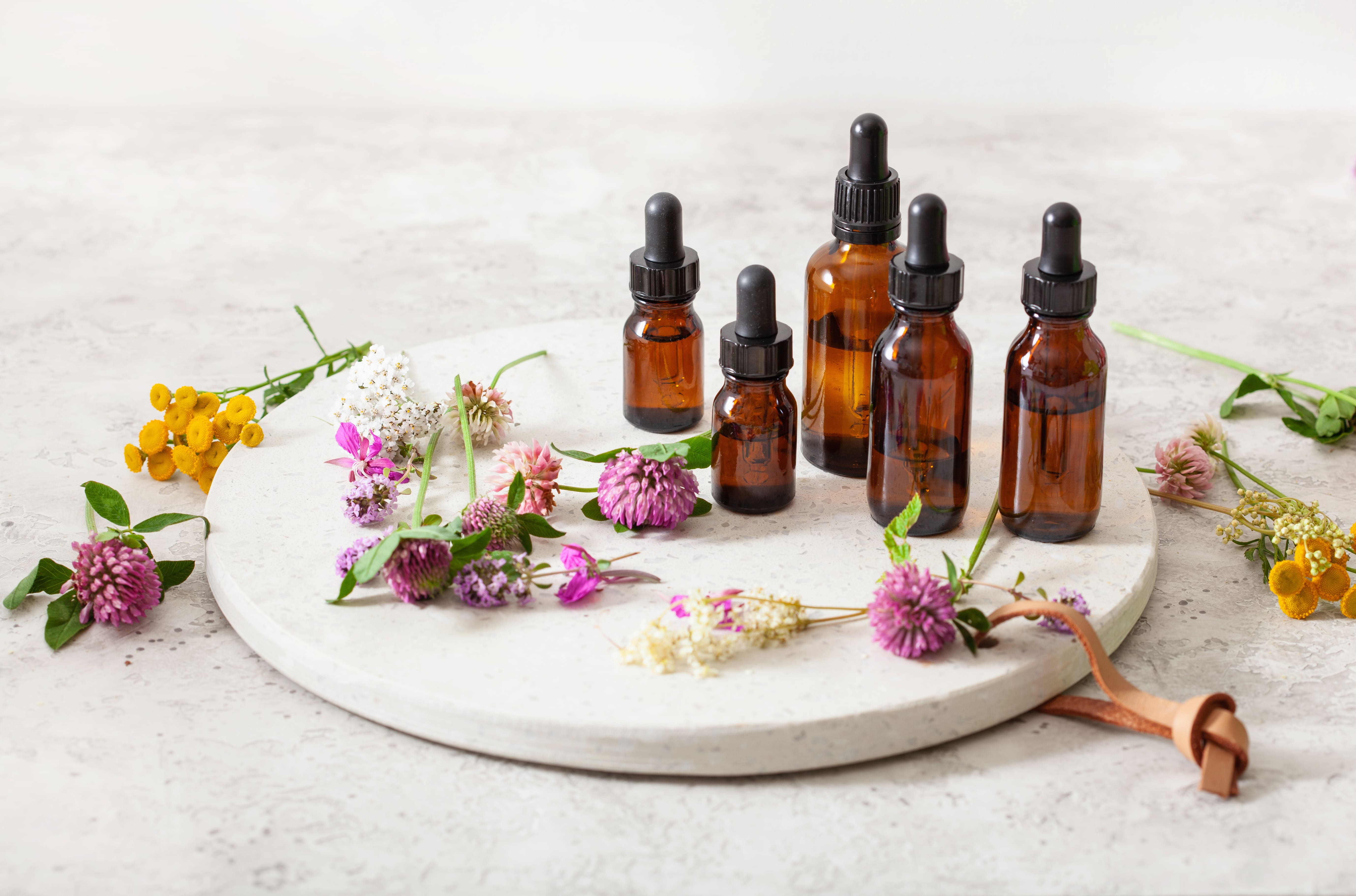 The Complete Guide to Using Essential Oils for Hyperpigmentation