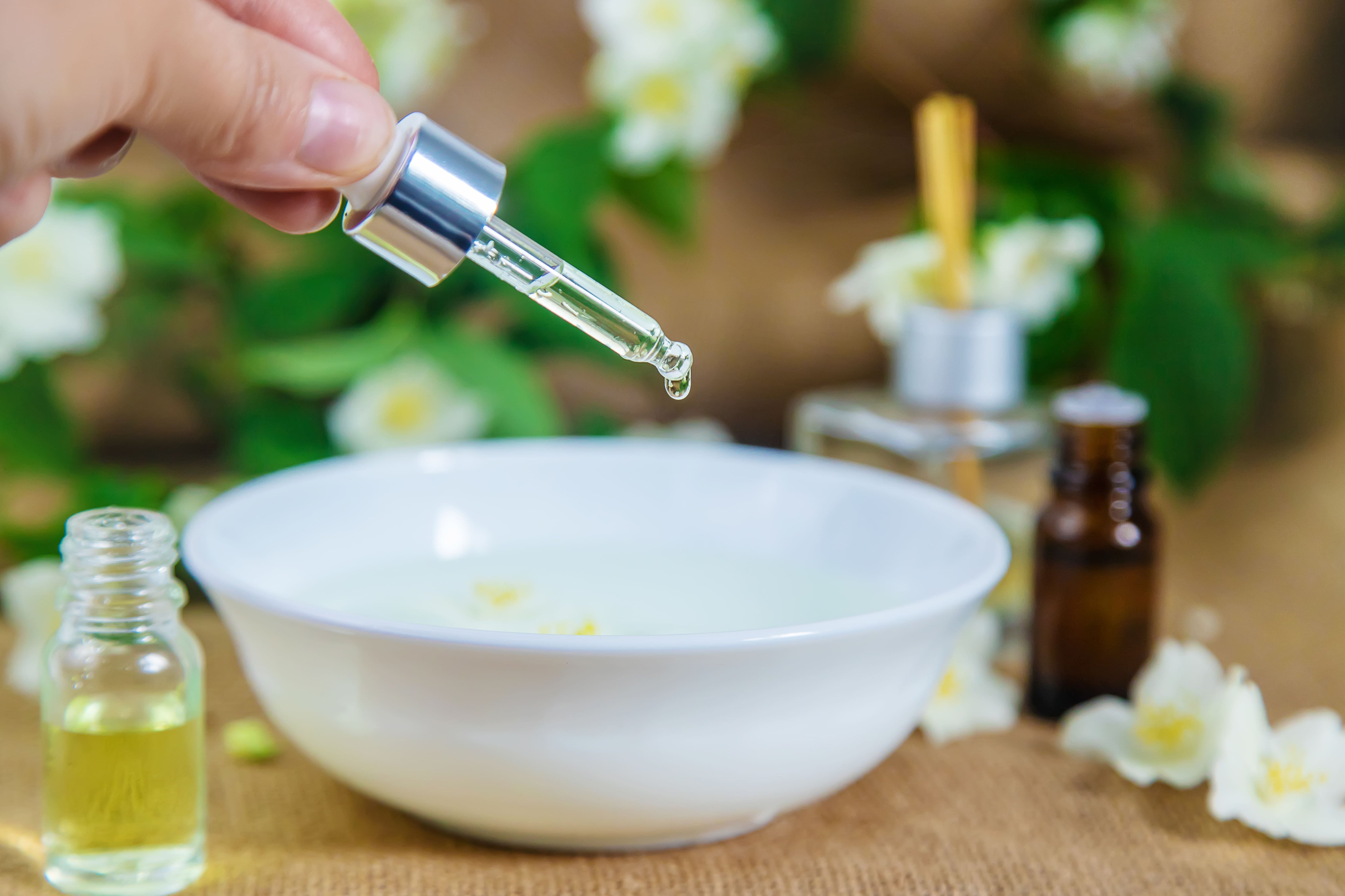 Essential Oils for Lymphatic Wellness: Discover 6 Secret Immunity Boosters