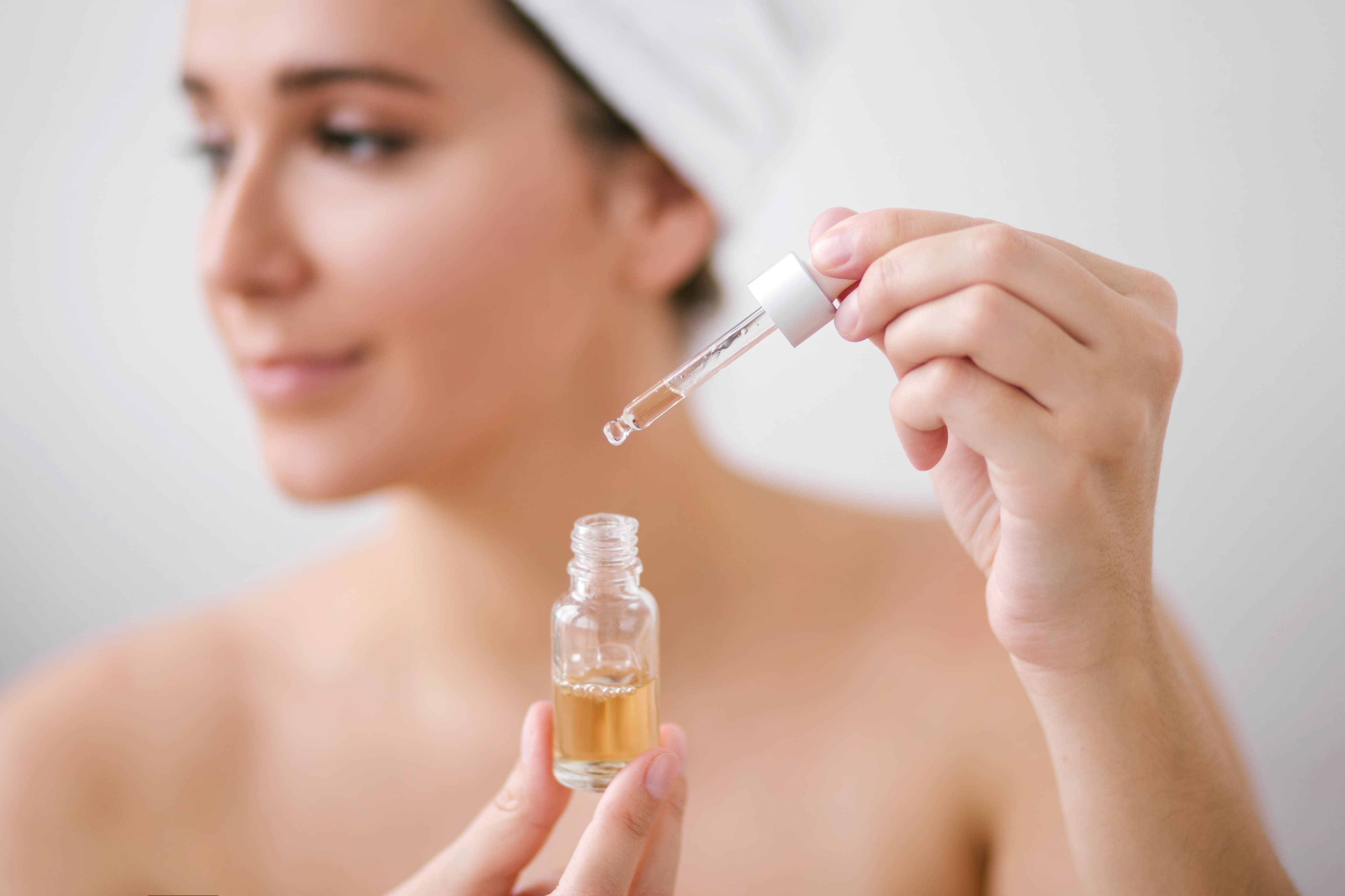 Non-Comedogenic Carrier Oils For Face + DIY Facial Oil Recipes