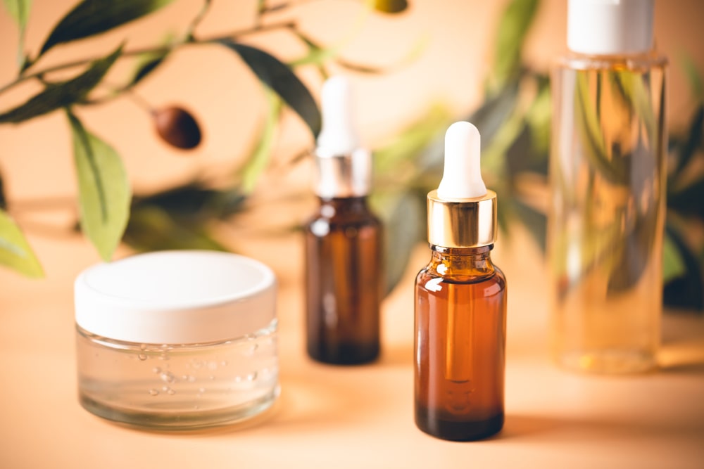 How to Make Face Moisturizer With Essential Oils