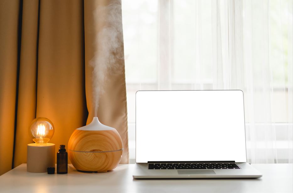 Calming Office Scents with Fragrance Oils: How to Choose the Right Aroma for You